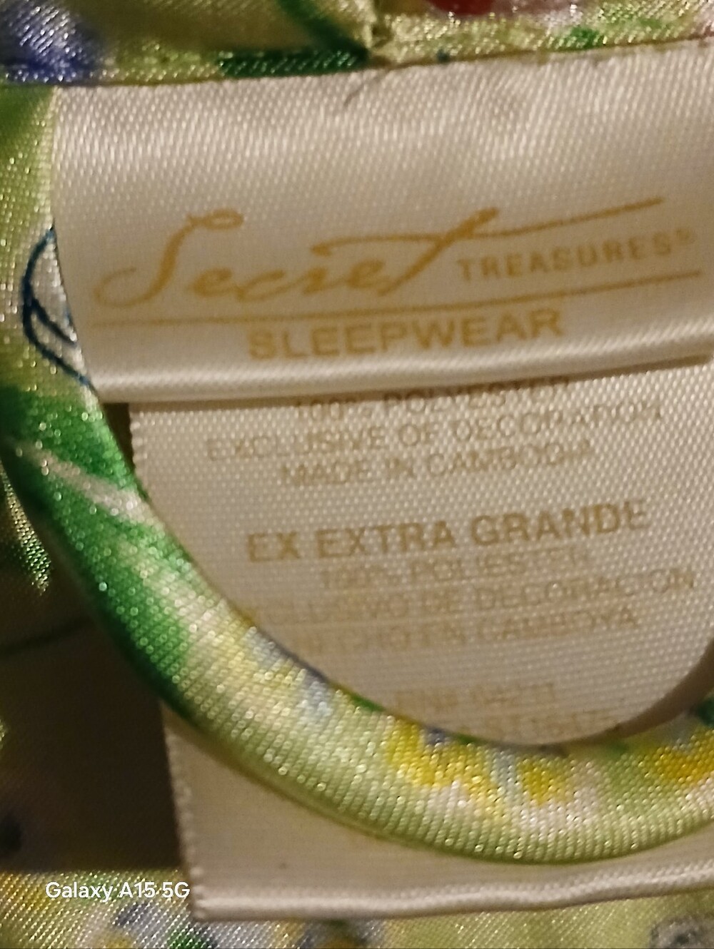 Secret Treasures Floral Robe - Picture 3 of 7